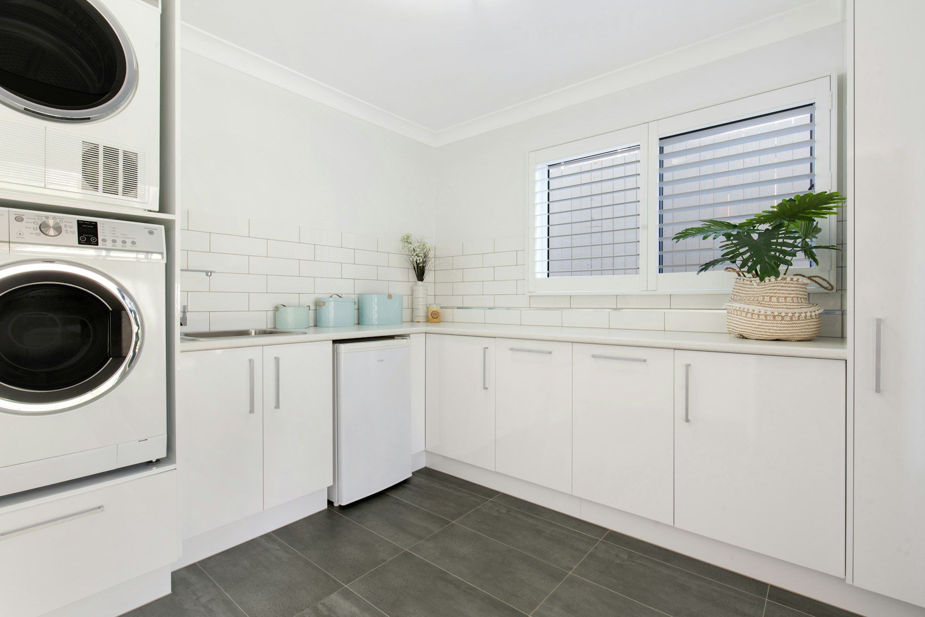 Bathroom renovation Beaconsfield - laundry renovations